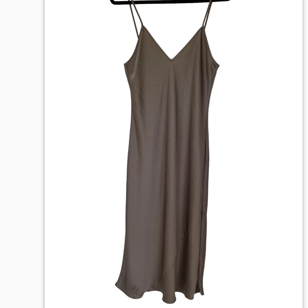 Wilfred Slip Maxi Dress Satin Size Small in colour Modern Taupe